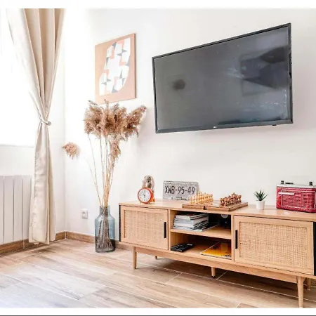 Calme Dans Un Chateau Au Coeur De Appartement *